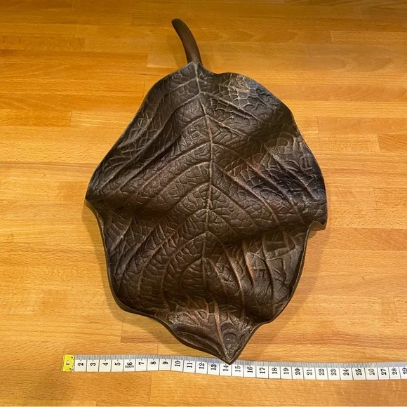 Bronze Leaf - Picture 7 of 7